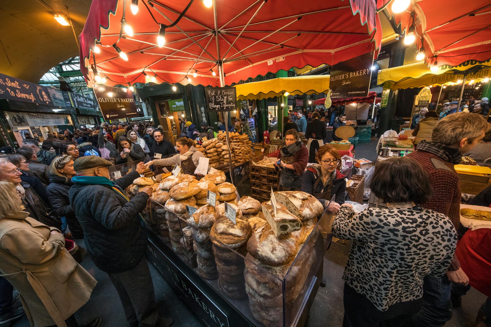 Borough Market met kraampjes vol eten