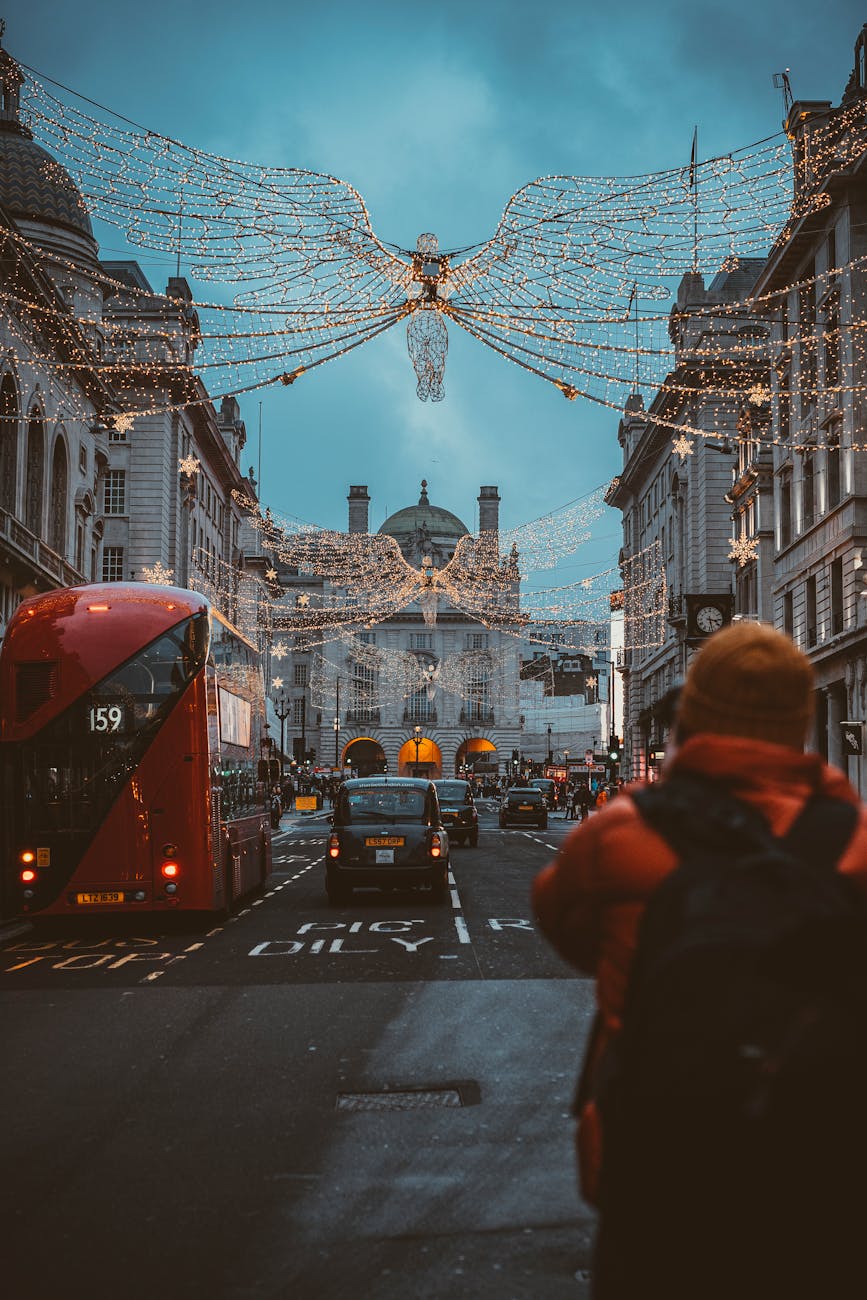 Kerstlichten Oxford Street Londen bij avond