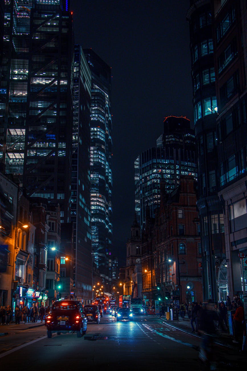 West End theater bij avond met lichten